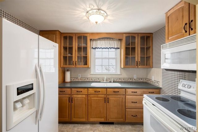 61 Rockne Road, Tonawanda, NY 14223