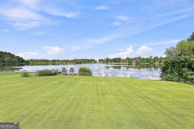 402 Vanderbilt Parkway, Newnan, GA 30265