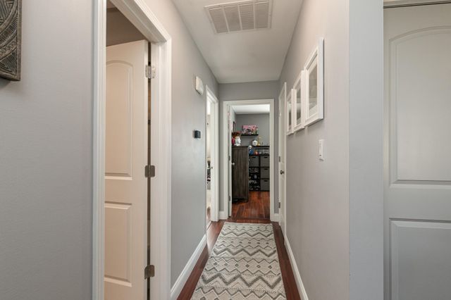 2555 W Sexton Drive, Springfield, MO 65810