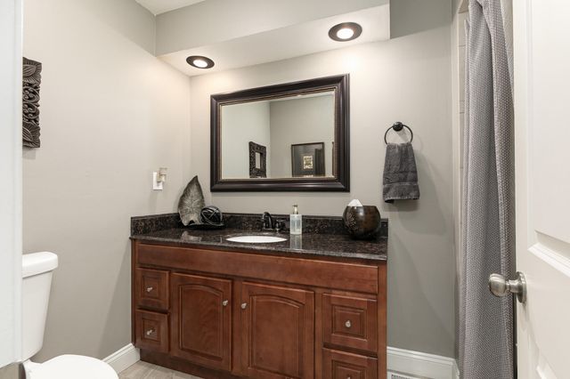 2555 W Sexton Drive, Springfield, MO 65810