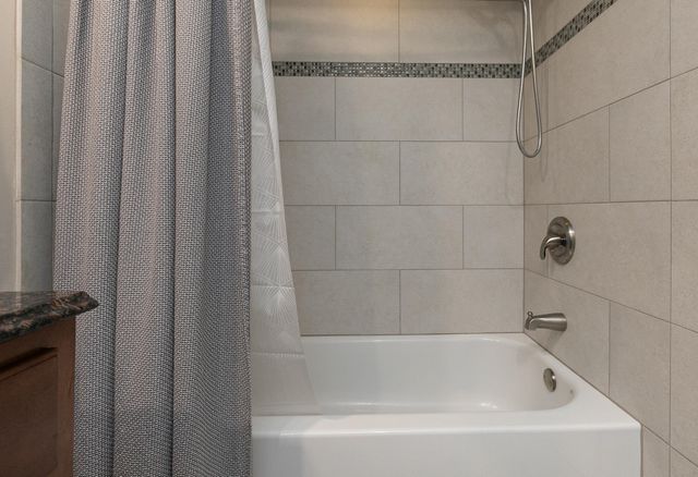 2555 W Sexton Drive, Springfield, MO 65810