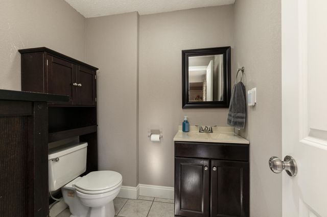 2555 W Sexton Drive, Springfield, MO 65810