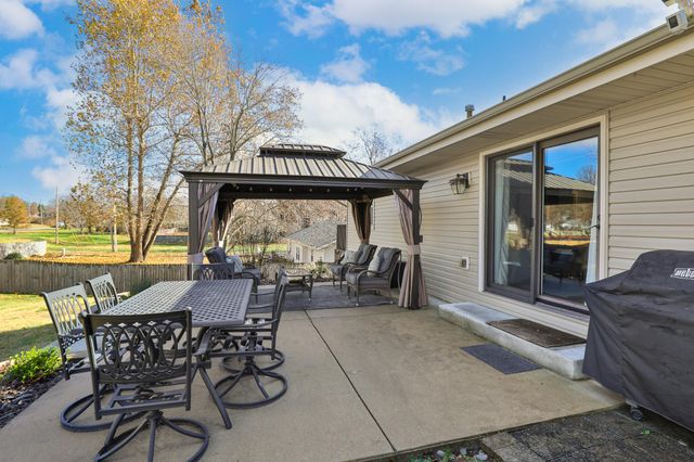 2555 W Sexton Drive, Springfield, MO 65810