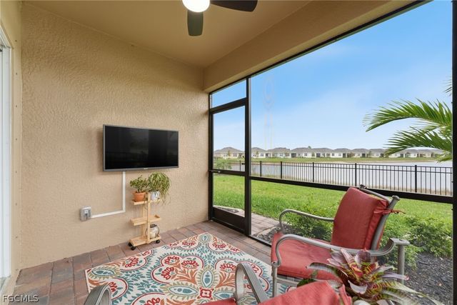 20337 Camino Torcido LOOP, North Fort Myers, FL 33917