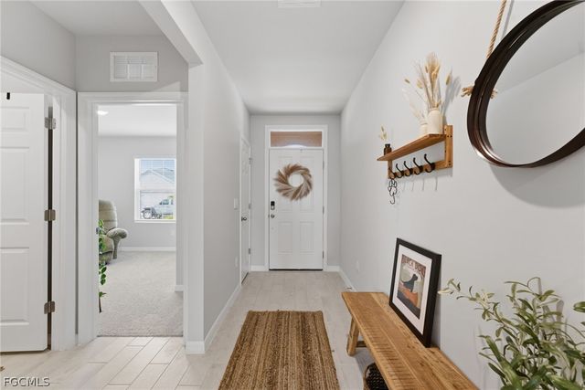 20337 Camino Torcido LOOP, North Fort Myers, FL 33917