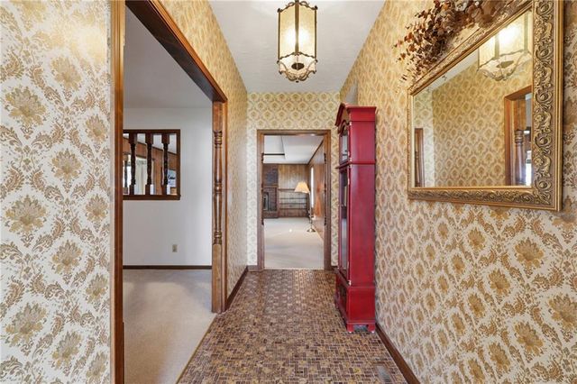 908 NW 10th Street, Blue Springs, MO 64015