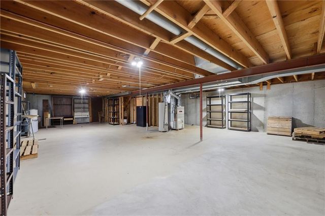 908 NW 10th Street, Blue Springs, MO 64015