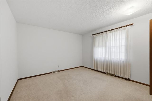 908 NW 10th Street, Blue Springs, MO 64015