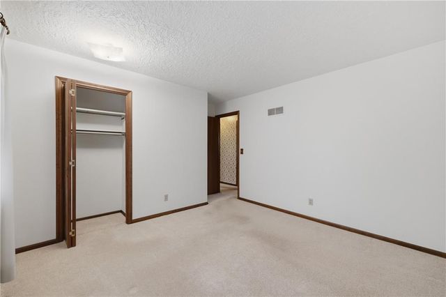 908 NW 10th Street, Blue Springs, MO 64015