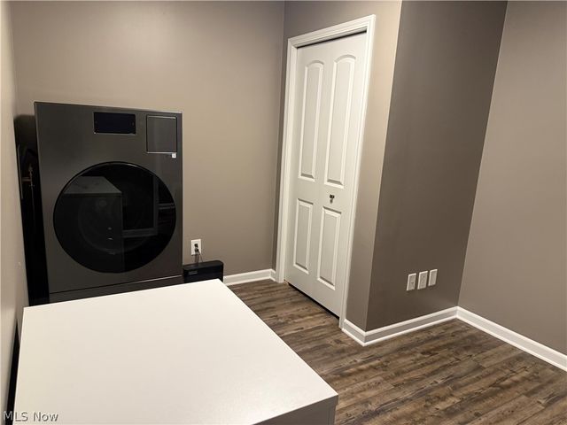 30056 Euclid Avenue 7, Wickliffe, OH 44092