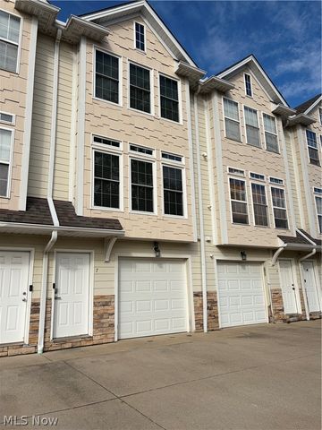 30056 Euclid Avenue 7, Wickliffe, OH 44092