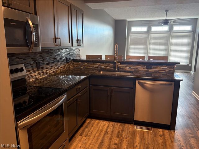 30056 Euclid Avenue 7, Wickliffe, OH 44092