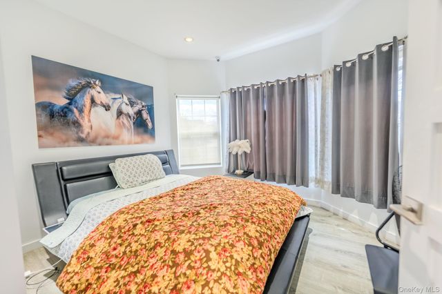1 Holly Court, Miller Place, NY 11764