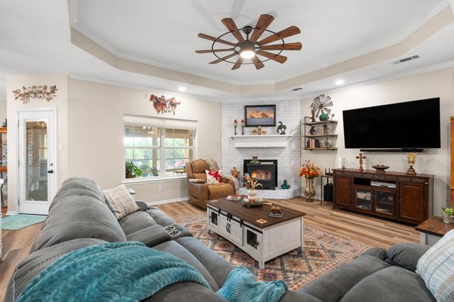 1006 Lonestar DR, Kempner, TX 76539