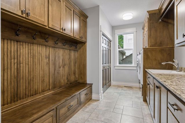 15710 52nd Avenue N, Plymouth, MN 55446