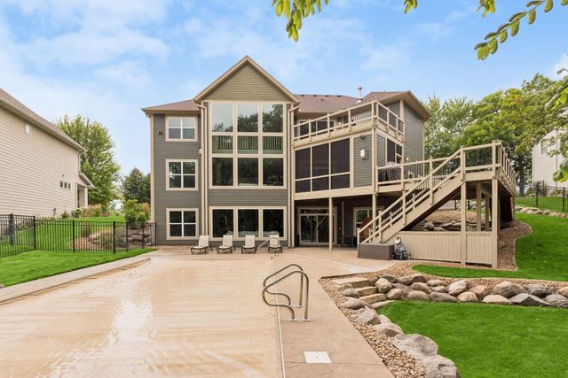 15710 52nd Avenue N, Plymouth, MN 55446