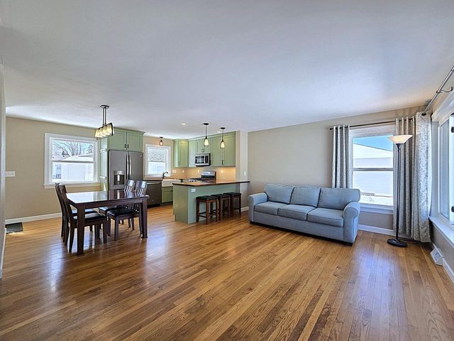 N65W24157 Poplar AVENUE, Sussex, WI 53089