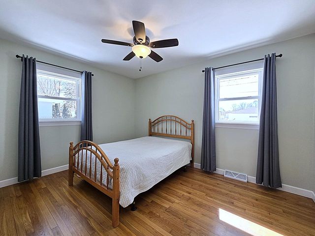 N65W24157 Poplar AVENUE, Sussex, WI 53089