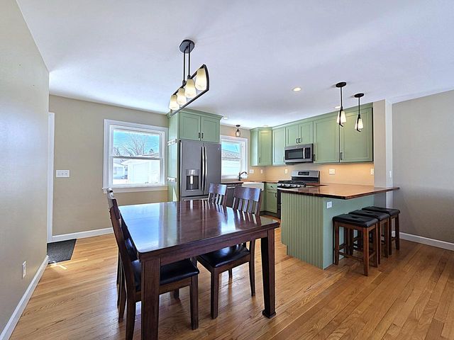 N65W24157 Poplar AVENUE, Sussex, WI 53089