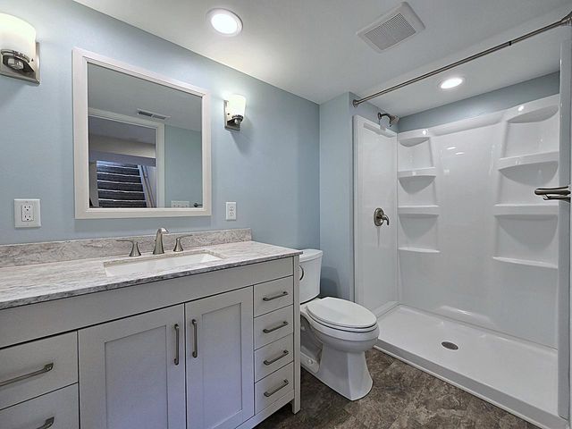 N65W24157 Poplar AVENUE, Sussex, WI 53089