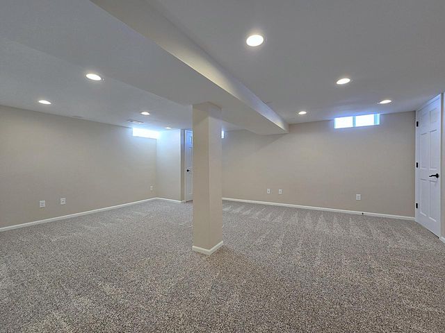 N65W24157 Poplar AVENUE, Sussex, WI 53089