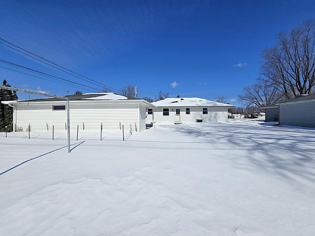 N65W24157 Poplar AVENUE, Sussex, WI 53089