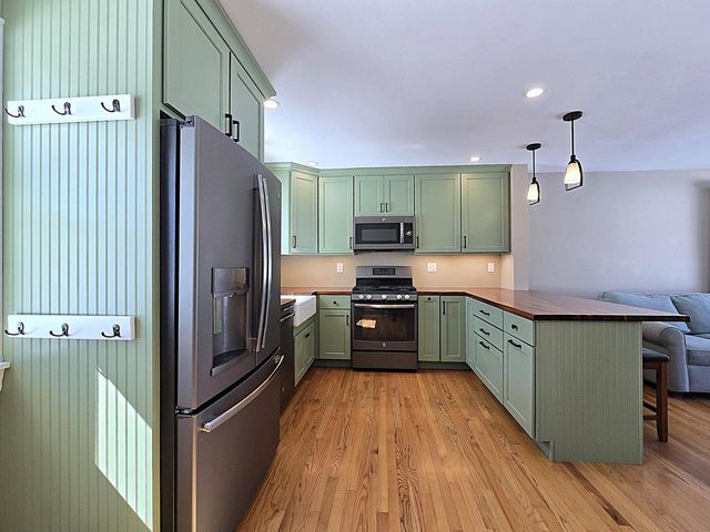 N65W24157 Poplar AVENUE, Sussex, WI 53089