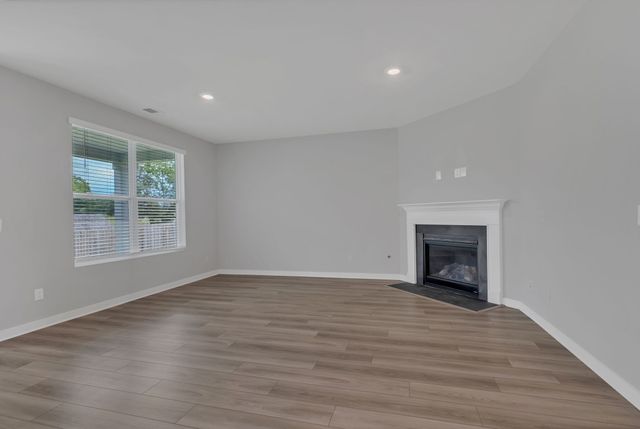 140 Ravens Crest Ave, Mount Juliet, TN 37122