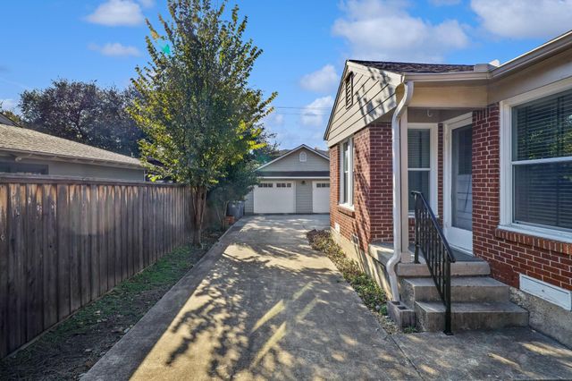6220 Kenwood Avenue, Dallas, TX 75214