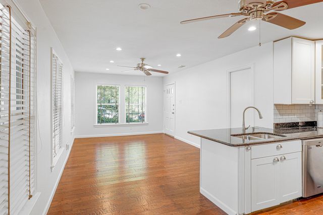 6220 Kenwood Avenue, Dallas, TX 75214