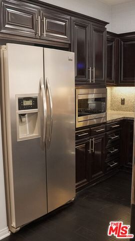 3750 W Santa Rosalia Drive 214, Los Angeles, CA 90008