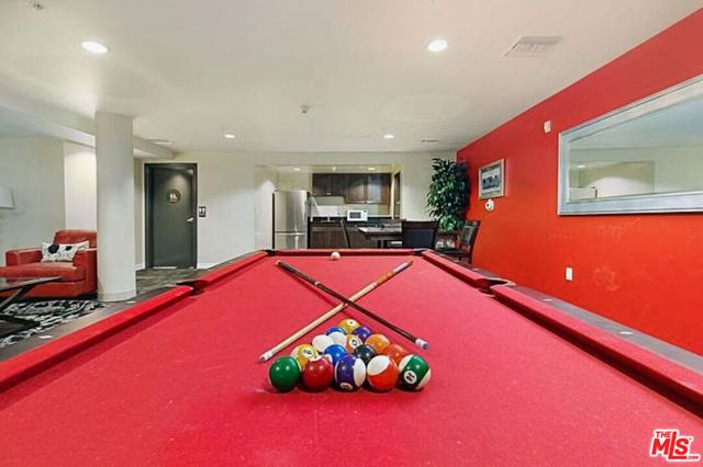 3750 W Santa Rosalia Drive 214, Los Angeles, CA 90008