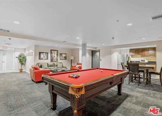 3750 W Santa Rosalia Drive 214, Los Angeles, CA 90008