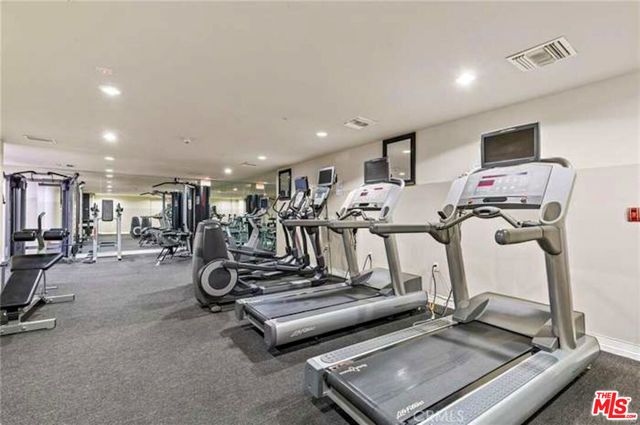 3750 W Santa Rosalia Drive 214, Los Angeles, CA 90008