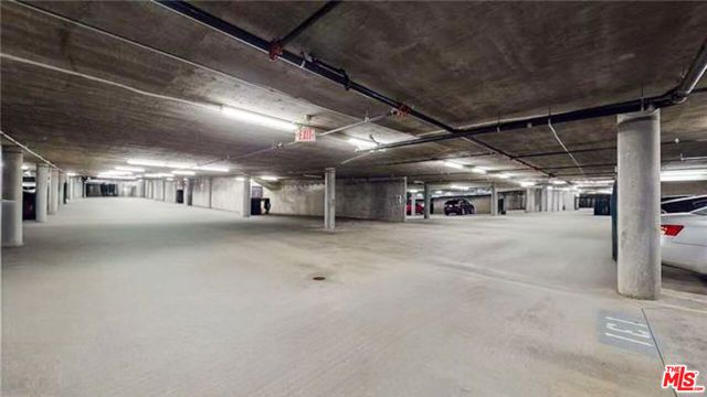3750 W Santa Rosalia Drive 214, Los Angeles, CA 90008