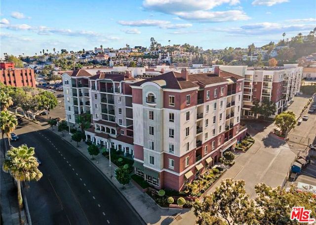 3750 W Santa Rosalia Drive 214, Los Angeles, CA 90008