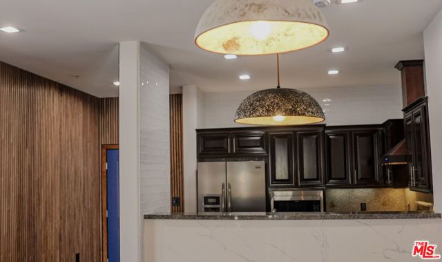 3750 W Santa Rosalia Drive 214, Los Angeles, CA 90008