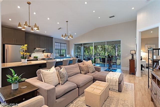 7115 Wild Forest CT 201, Naples, FL 34109