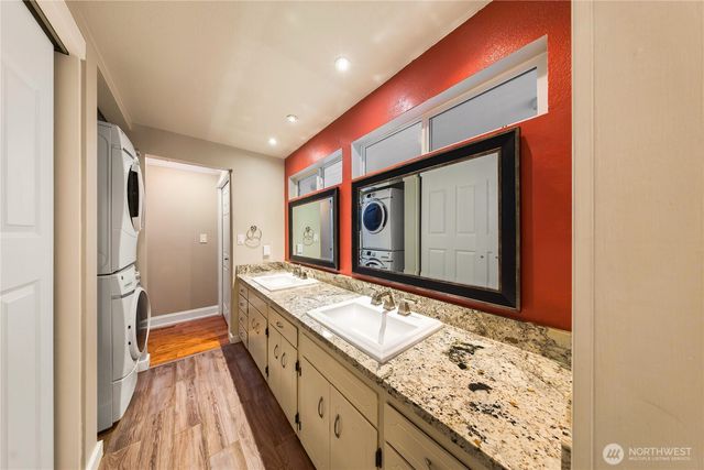 106 Chinook Place, La Conner, WA 98257