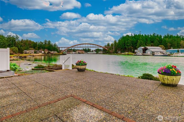 106 Chinook Place, La Conner, WA 98257