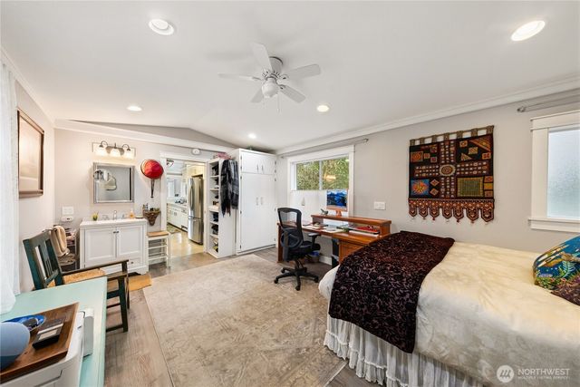 106 Chinook Place, La Conner, WA 98257