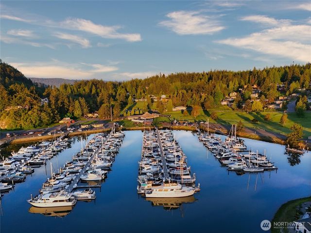 106 Chinook Place, La Conner, WA 98257