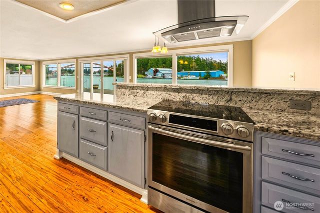 106 Chinook Place, La Conner, WA 98257