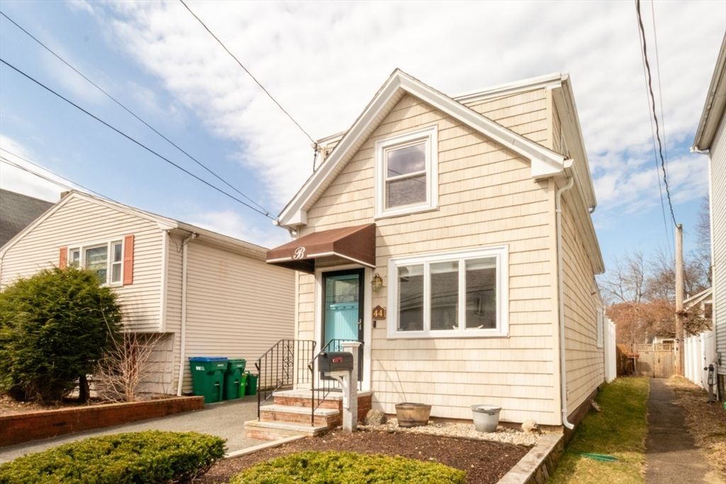 44 Paris St., Medford, MA 02155