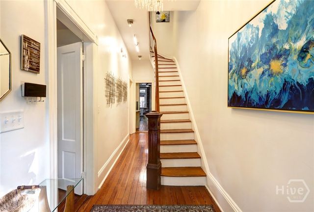 220 E State Street, Savannah, GA 31401