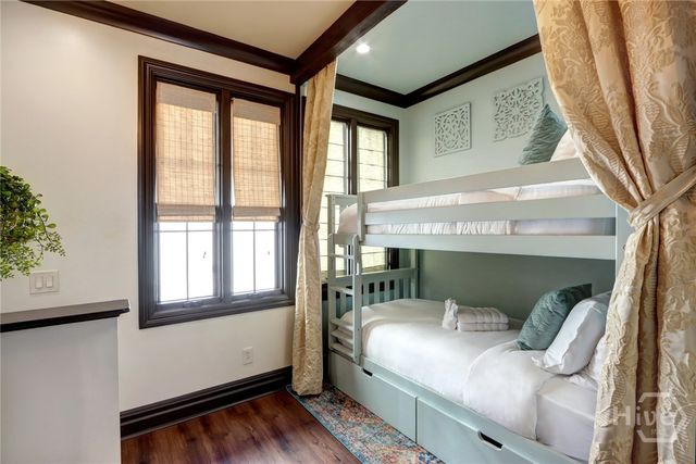 220 E State Street, Savannah, GA 31401