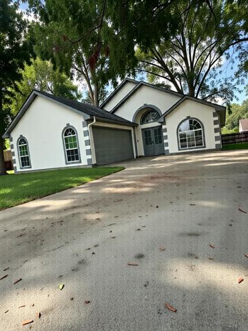 5203 Circle Dr, Baker, LA 70714