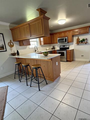 5203 Circle Dr, Baker, LA 70714