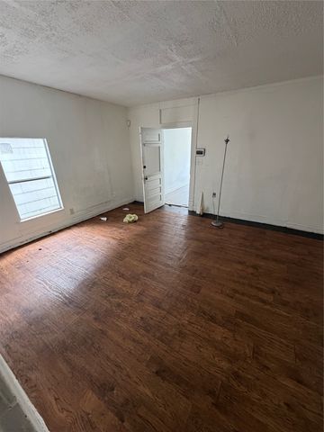 1906 Walnut Street, Shreveport, LA 71103