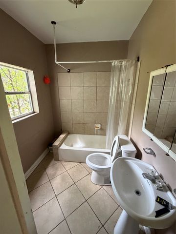 1906 Walnut Street, Shreveport, LA 71103